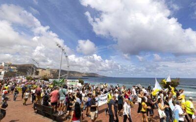Le Canarie si mobilitano contro il degrado ambientale. Circa 100.000 contro il Governo “locale”