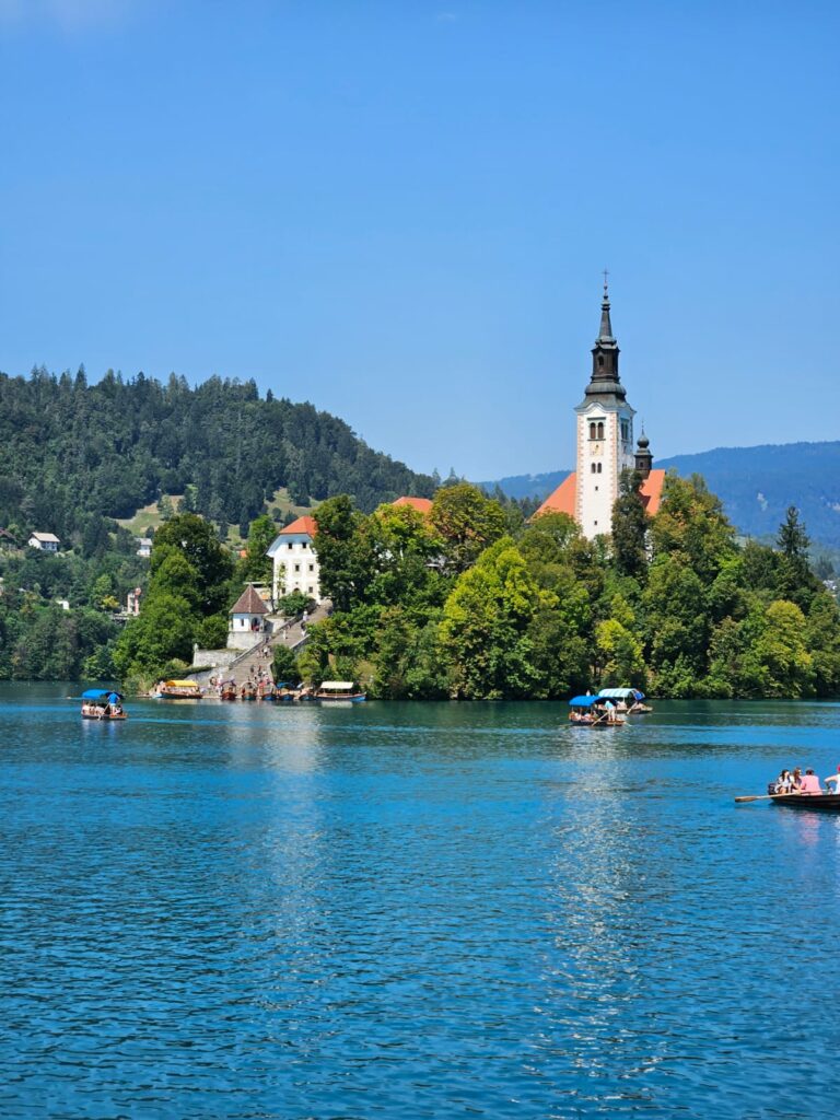 bled varie castello chiesetta giro (7)