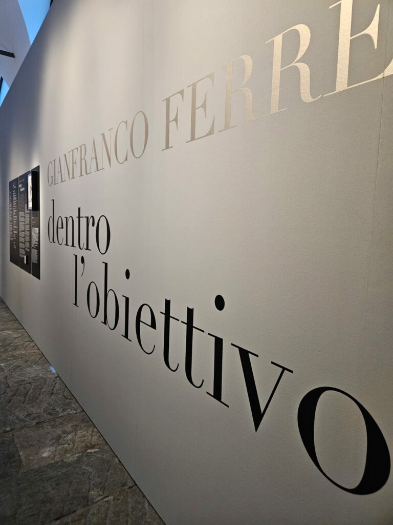 gianfranco ferrè - Dentro l'Obiettivo- Forte di bard IVE (36)