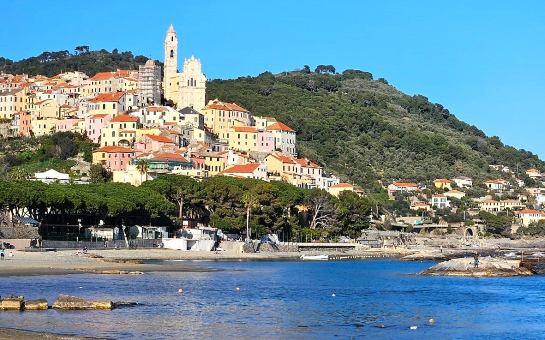 Cervo, il Borgo dei Borghi: affacciato sul mare